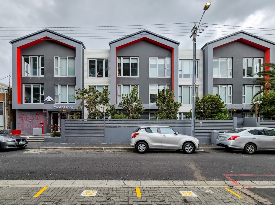 1 Bedroom Property for Sale in Woodstock Western Cape